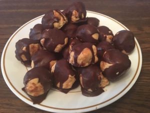 Peanut Butter & Chocolate Cheesecake Fat Bombs